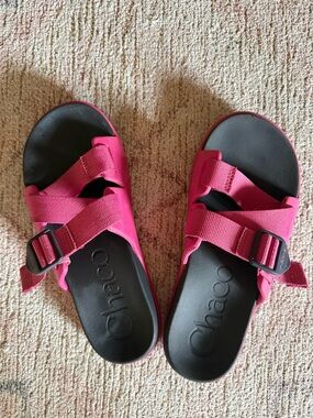 Chaco Chillos Hot Pink Women’s Sandals Size 8 Adjustable Slip-On Outdoor Shoes